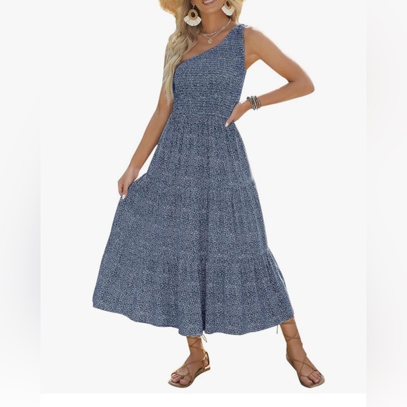 Dresses & Skirts - Elegant Blue One-Shoulder Maxi Dress
